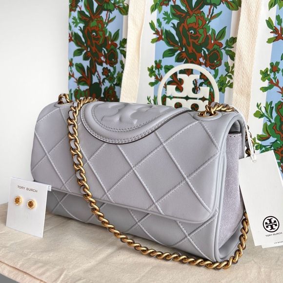 AUTHENTICATED NWT Tory Burch Fleming Soft Shoulder Bag & Miller Pavé Studs $700 - Picture 7 of 17